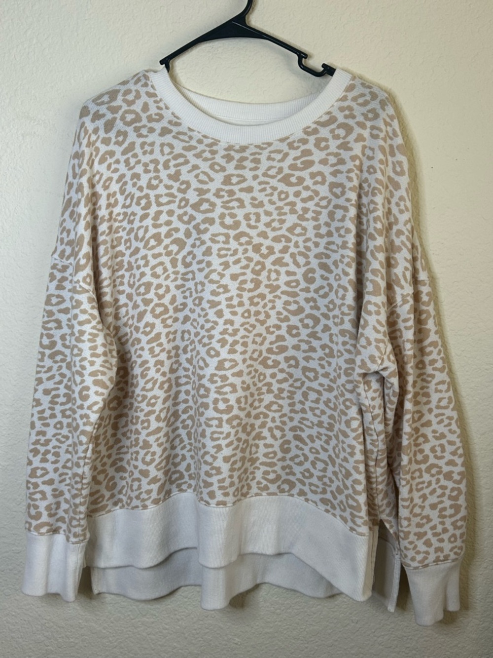 Time and Tru Cream Knit Pullover Sweater